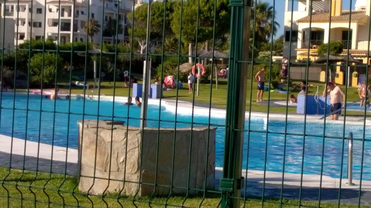 Atlanterra Bajo. Salida Directa. Urbanizacion De Lujo. Piscinas Canchas Padel. Wifi Y A/A Zahara de los Atunes Exterior photo